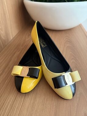 Salvatore Ferragamo Yellow and Black Patent Vara Bow Flats